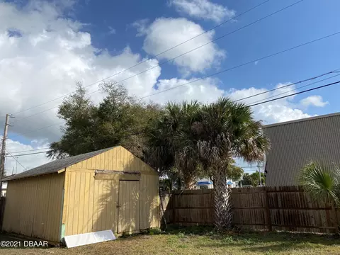 1703 Edgewater Dr, Edgewater, FL 32132 photo 8