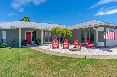 525 Sparrow Dr, Edgewater, FL 32141 photo 2