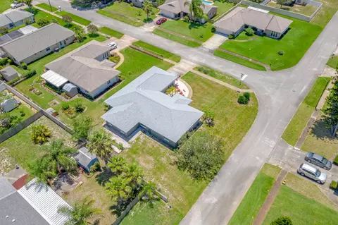 525 Sparrow Dr, Edgewater, FL 32141 photo 28