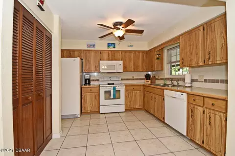 2907 Queen Palm Dr, Edgewater, FL 32141 photo 15