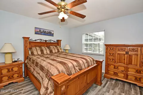 2907 Queen Palm Dr, Edgewater, FL 32141 photo 5