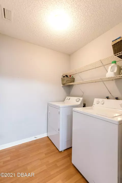 3314 Pine Tree Dr, Edgewater, FL 32141 photo 34