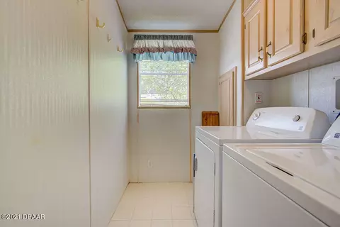 502 Topside Cir, Edgewater, FL 32141 photo 8