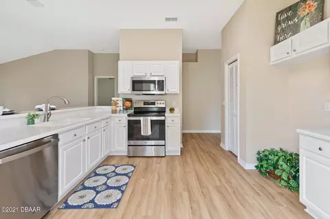 8 Meadowmist Ct, Ormond Beach, FL 32174 photo 9