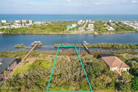 24 N Riverwalk Dr, Palm Coast, FL 32137