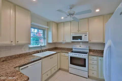 3 Nottingham Dr, Ormond Beach, FL 32174 photo 11