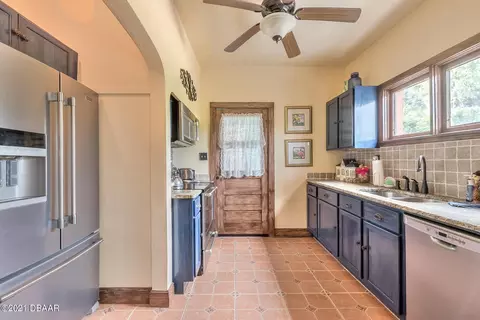 686 Cordova Ave, Ormond Beach, FL 32174 photo 8