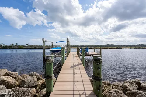979 Shockney Dr, Ormond Beach, FL 32174 photo 4