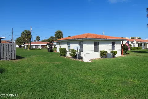 11 Oriole Cir #A, Ormond Beach, FL 32176 photo 3