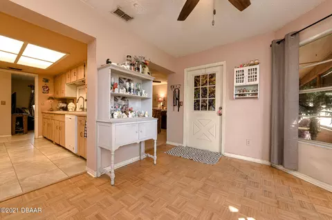 2521 Pine Tree Dr, Edgewater, FL 32141 photo 9