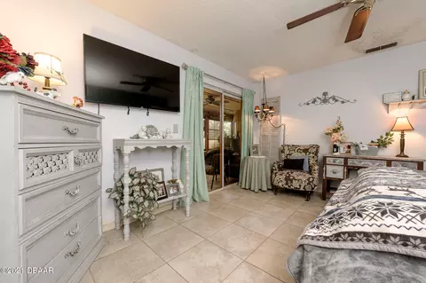 2521 Pine Tree Dr, Edgewater, FL 32141 photo 14