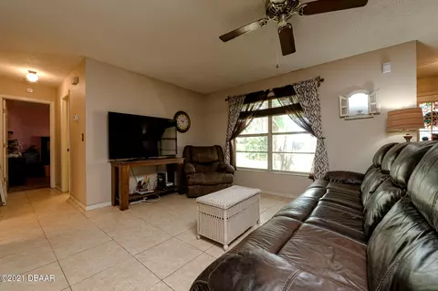 2521 Pine Tree Dr, Edgewater, FL 32141 photo 10