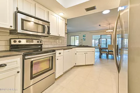 1407 Victory Palm Dr, Edgewater, FL 32132 photo 2