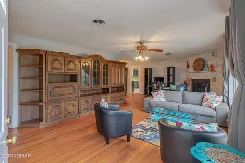 36 S Arbor Dr, Ormond Beach, FL 32174 photo 2