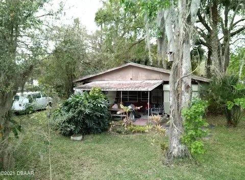 56412 Maple Rd, Astor, FL 32102 photo 2