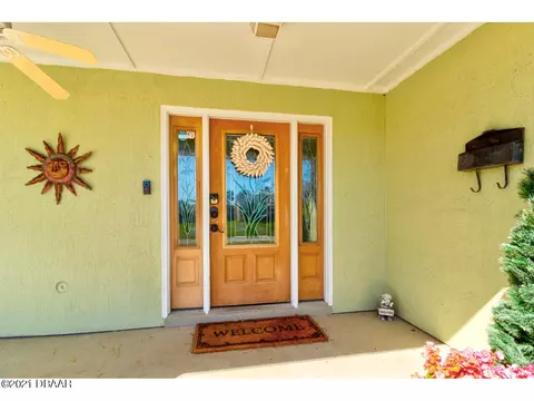 73 St Annes Cir, Ormond Beach, FL 32176 photo 2