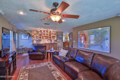 2001 12th St, Edgewater, FL 32132 photo 4