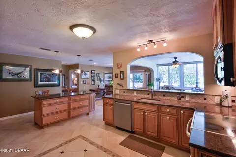2001 12th St, Edgewater, FL 32132 photo 9