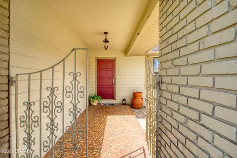 21 W Sovereign Ln, Ormond Beach, FL 32176 photo 8