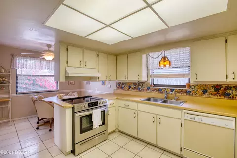 21 W Sovereign Ln, Ormond Beach, FL 32176 photo 29