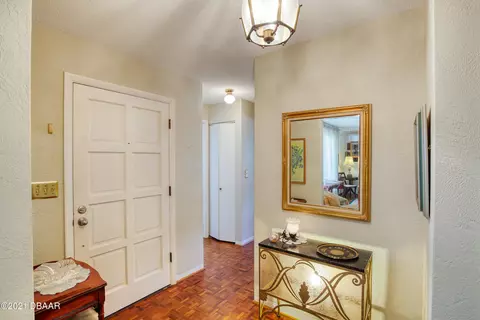 21 W Sovereign Ln, Ormond Beach, FL 32176 photo 13