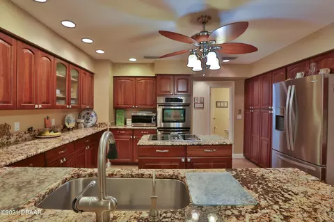 20 Tidewater Dr, Ormond Beach, FL 32174 photo 8