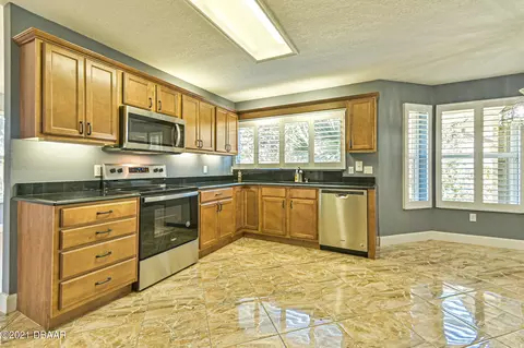 6 Wynford Ct, Ormond Beach, FL 32174 photo 6