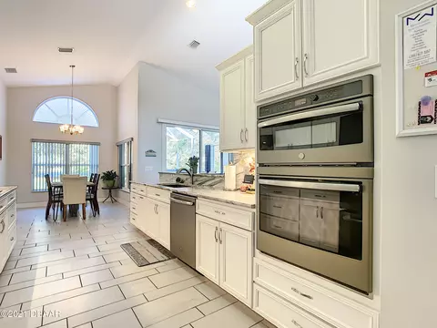 1117 Hartbourne Ln, Ormond Beach, FL 32174 photo 10