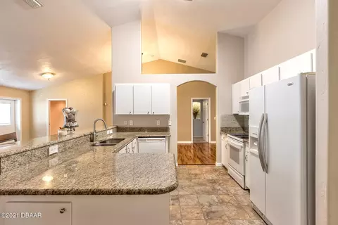 24 Peruvian Ln, Ormond Beach, FL 32174 photo 9