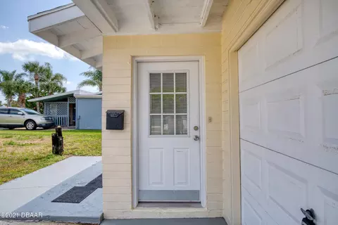 56 Alamanda Dr, Ormond Beach, FL 32176 photo 4