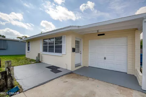 56 Alamanda Dr, Ormond Beach, FL 32176 photo 2