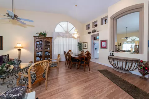 33 Gale Ln, Ormond Beach, FL 32174 photo 4