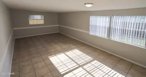 260 Tropical Ln, Ormond Beach, FL 32174 photo 4