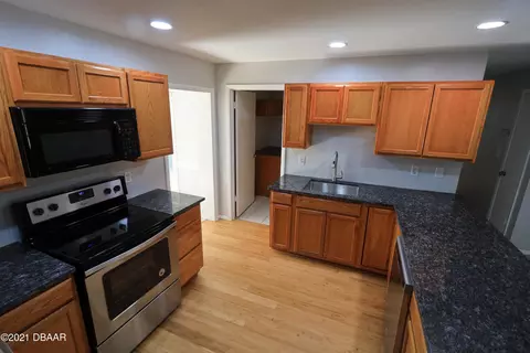 260 Tropical Ln, Ormond Beach, FL 32174 photo 8