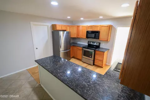 260 Tropical Ln, Ormond Beach, FL 32174 photo 7
