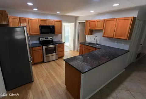 260 Tropical Ln, Ormond Beach, FL 32174 photo 6