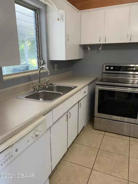 490 S Ridgewood Ave, Ormond Beach, FL 32174 photo 6