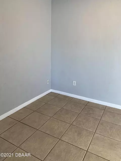 490 S Ridgewood Ave, Ormond Beach, FL 32174 photo 7