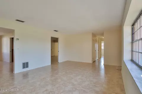 193 Sandcastle Dr, Ormond Beach, FL 32176 photo 10