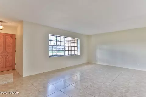 193 Sandcastle Dr, Ormond Beach, FL 32176 photo 8