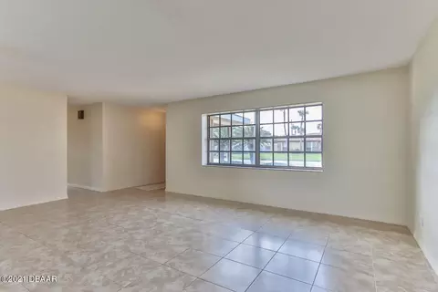 193 Sandcastle Dr, Ormond Beach, FL 32176 photo 9