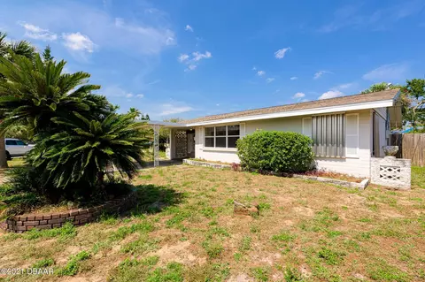 61 River Dr, Ormond Beach, FL 32176 photo 2