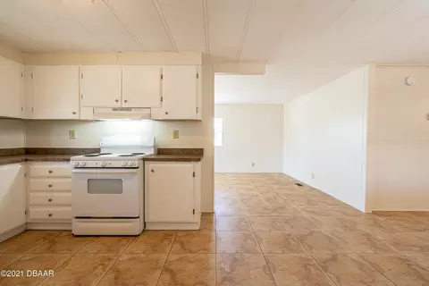 1815 Woodcrest Dr, Ormond Beach, FL 32174 photo 13