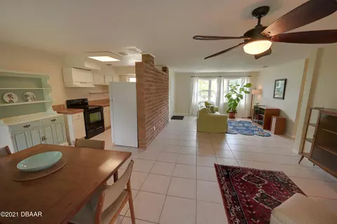 205 Putnam Ave, Ormond Beach, FL 32174 photo 10