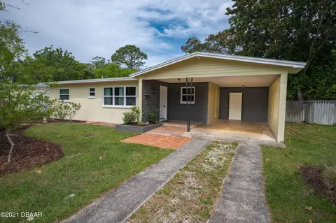 205 Putnam Ave, Ormond Beach, FL 32174 photo 2