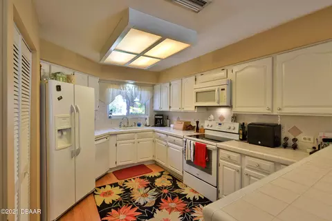 135 Horseshoe Trl, Ormond Beach, FL 32174 photo 5