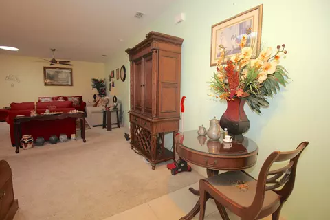 538 Safe Harbor Dr, Edgewater, FL 32141 photo 2