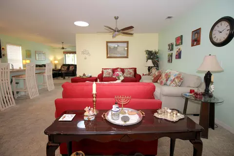 538 Safe Harbor Dr, Edgewater, FL 32141 photo 4
