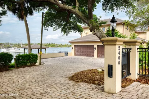 2406 John Anderson Dr, Ormond Beach, FL 32176 photo 8