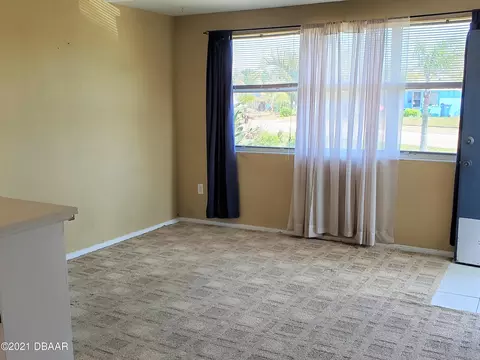 29 Azalea Dr, Ormond Beach, FL 32176 photo 4